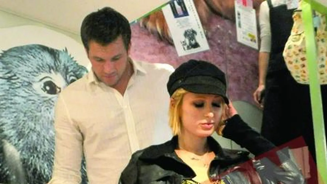 Paris Hilton, cu iubitul la Tokyo