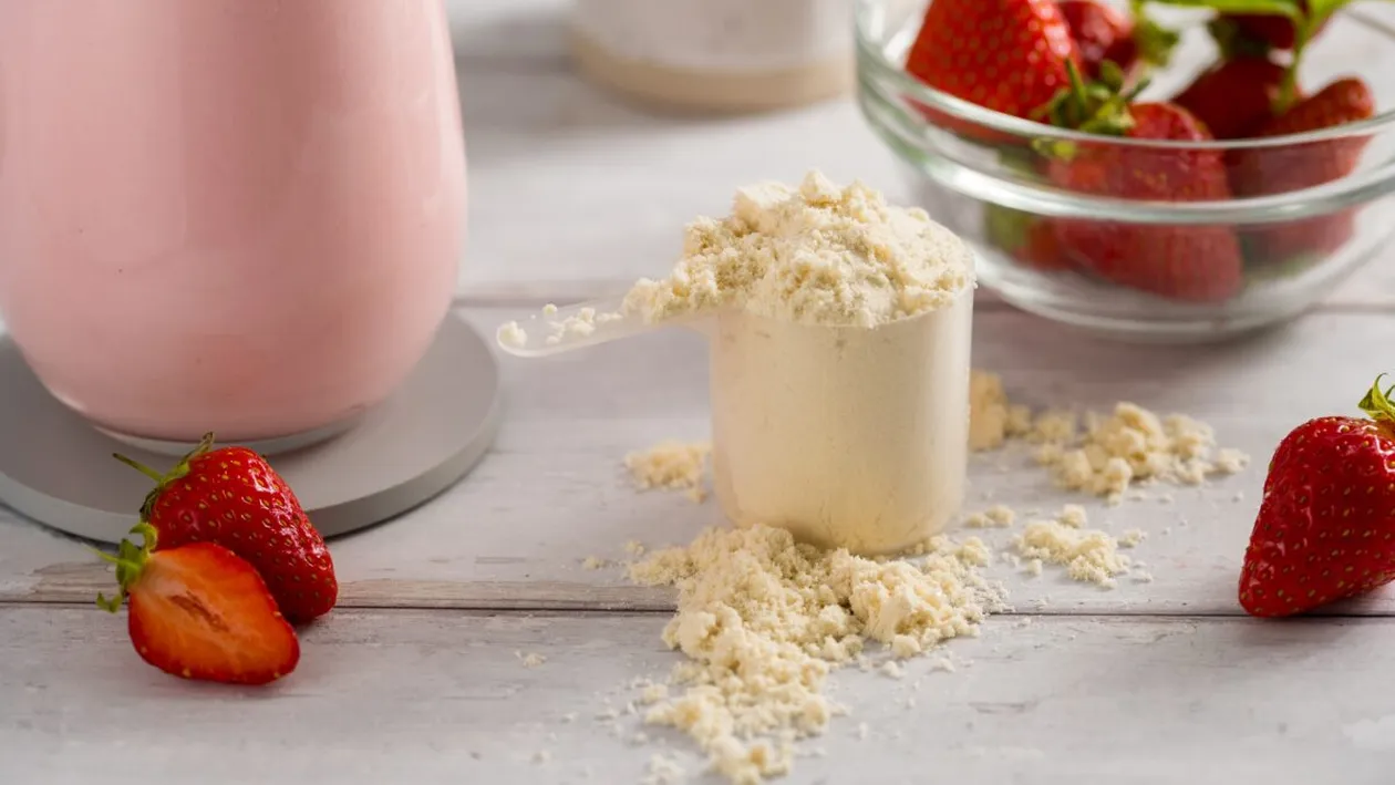 Noua modă în rândul vedetelor de la Hollywood: de la rujuri la shake-uri proteice