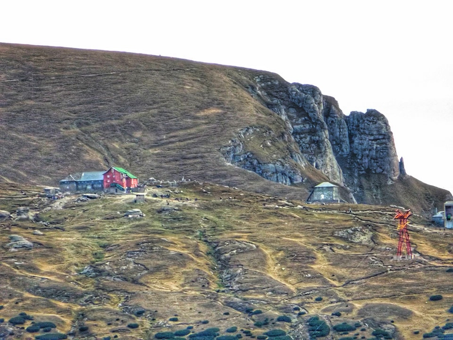 Cabana Babele, din masivul Bucegi. Foto: Facebook