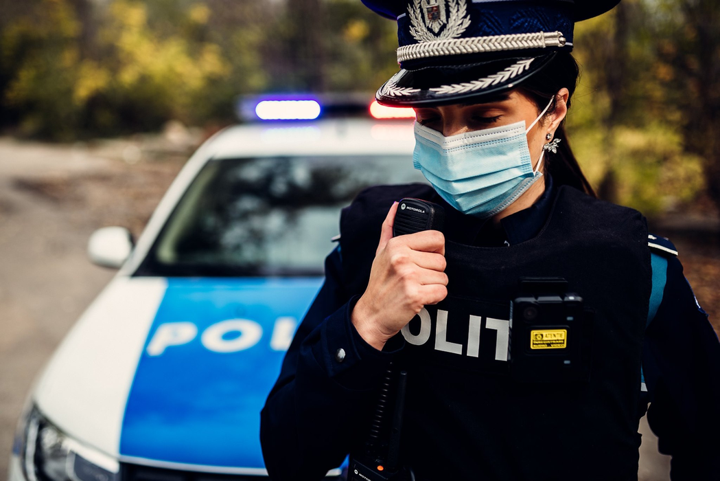 Lăutarii care primeau fraudulos indemnizații anti-COVID au fost prinși în urma mai multor percheziții