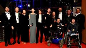 Adina Pintilie a câştigat "Ursul de Aur" la Berlin cu filmul “Nu mă atinge-mă”