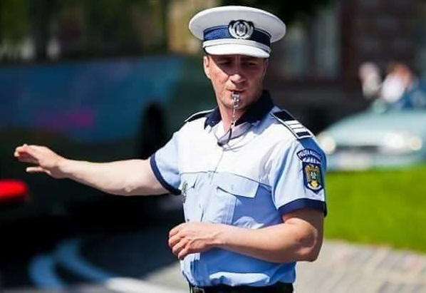 Marian Godină a stârnit controverse cu o fotografie! Cum se prepară proţapul într-o ghenă