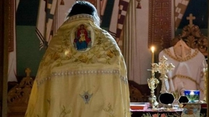 Preotul l-a binecuvântat, apoi jandarmul i-a dat amendă: "Mi-a spus că îmi ia familia şi mi-o duce în Rai"