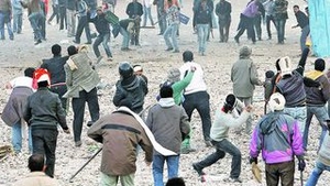 Zece morti si 190 de arestati dupa ce musulmanii si crestinii s-au incaierat la Cairo!