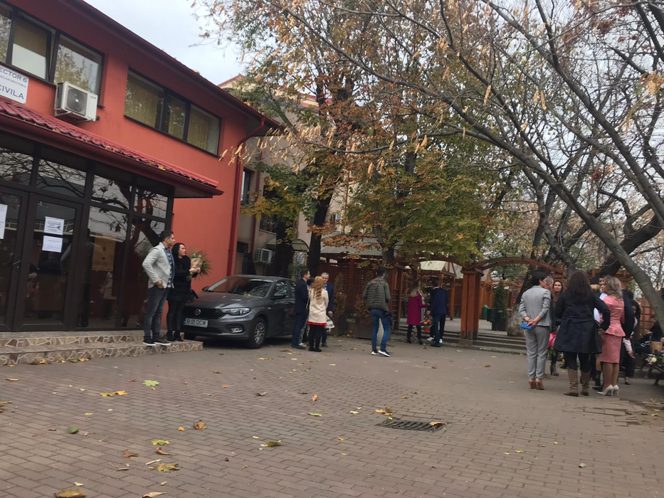 Ștefan Stan renunță azi la burlăcie. Avem primele imagini de la cununia secretă!