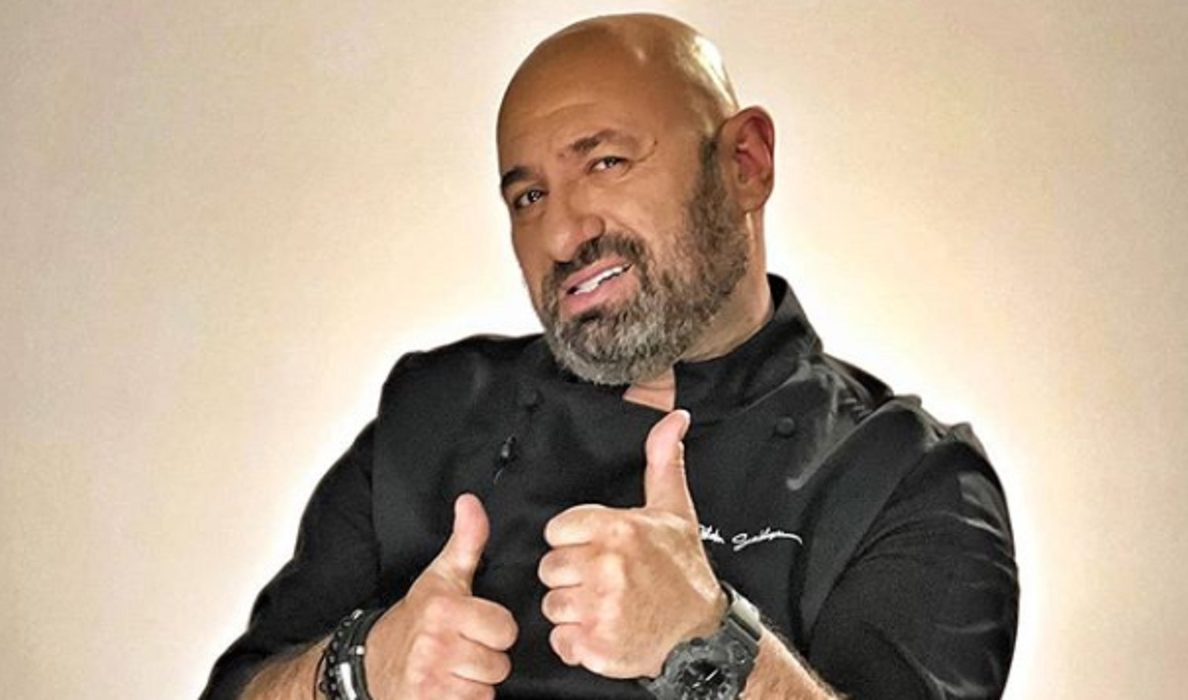 Chef Scărlătescu își asumă rolul de “tată” pentru fetița lui Smiley&Gina