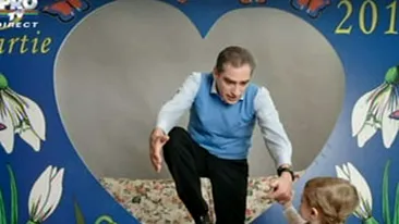 VIDEO Petre Roman si-a scos fiul in lume! Afla daca isi mai doreste un fratior sau o surioara pentru Petrus!