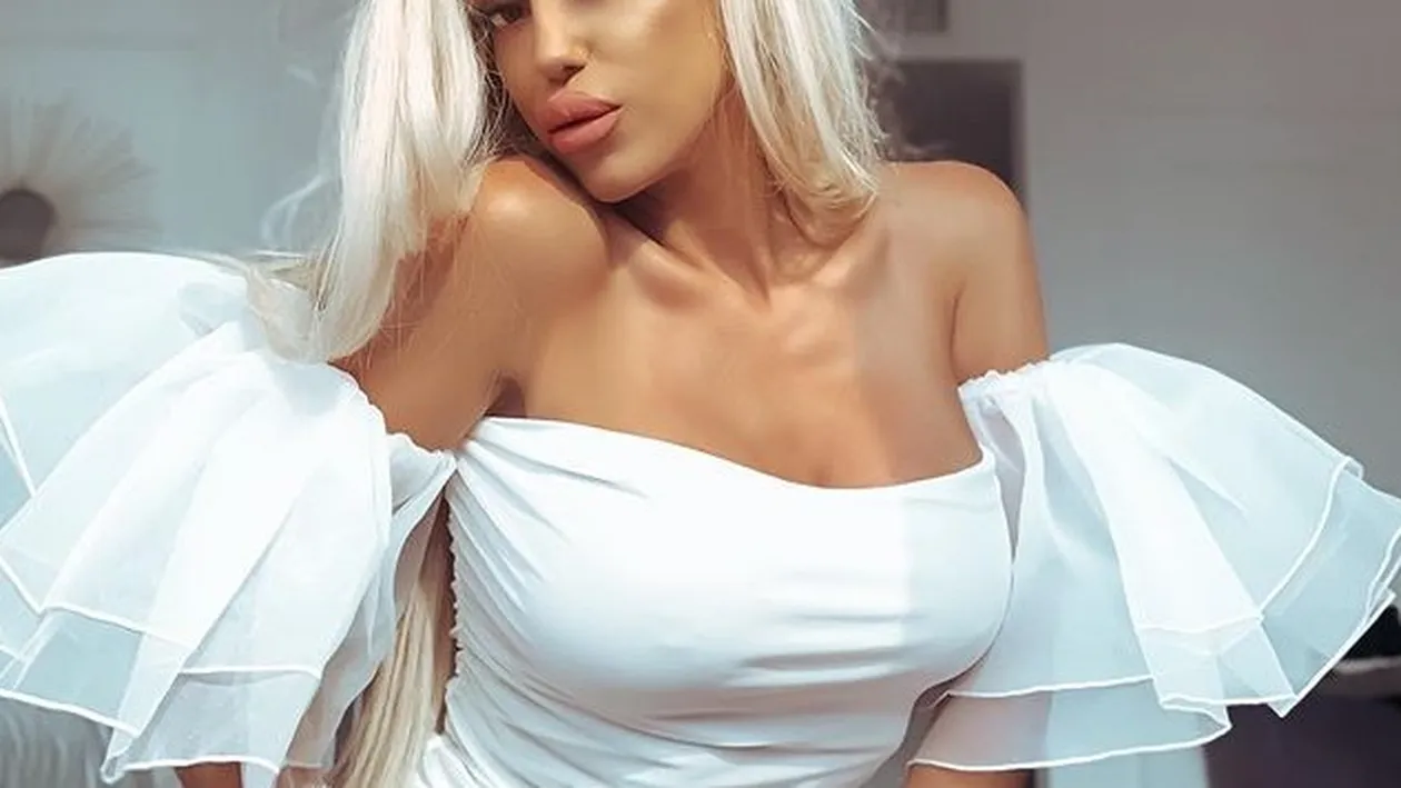 FOTO | Anda Adam, fotografii fără sutien! Cum arată acum artista