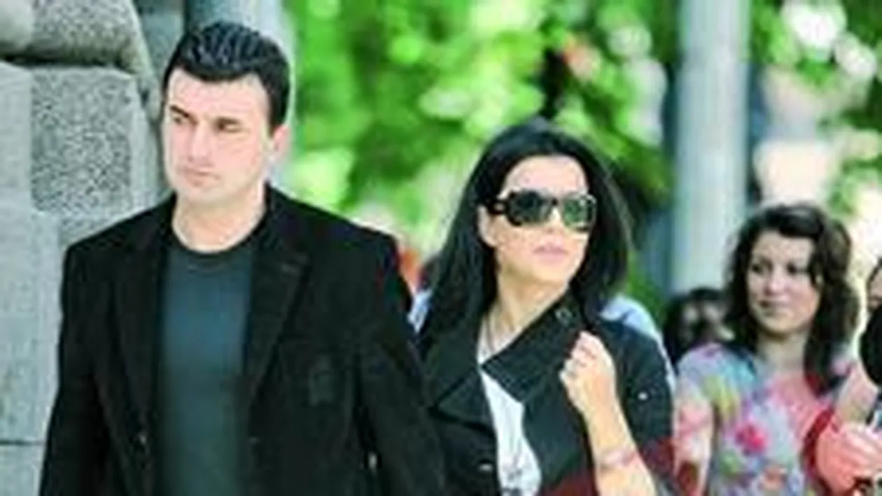 Nu mai are voie sa raspunda la telefon