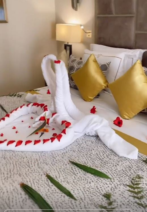 Andreea Bălan și fiicele sale, vacanță de vis în Hurghada! Cântăreața a fost surprinsă de ceea ce a găsit în dulapul vilei luxoase în care s-a cazat