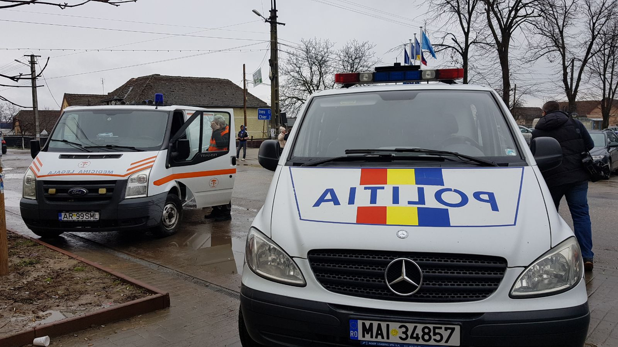 Polițiștii au fost chemați de patronul barului