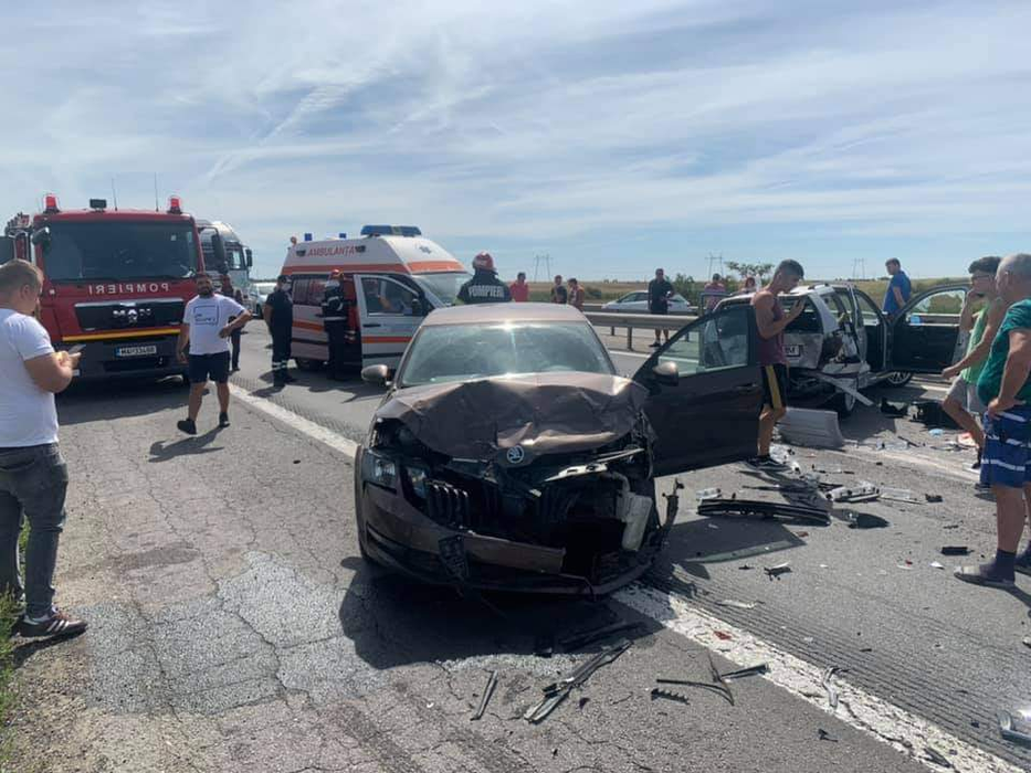 Ultima oră! Carambol pe A1, direcția București-Pitești. Cinci mașini implicate în accident