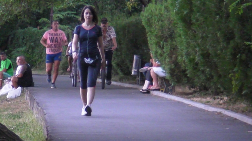 Nu o sa ghicesti niciodata al carei romance este acest posterior! Are 38 de ani si doi copii si e fosta nevasta a unui sportiv