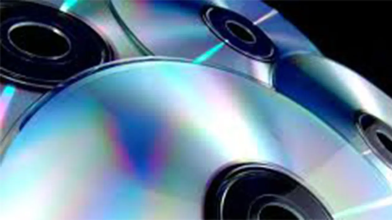 Pechezitii in Capitală! Sunt vizate mai multe persoane care ar fi multiplicat ilegal CD-uri şi DVD-uri!