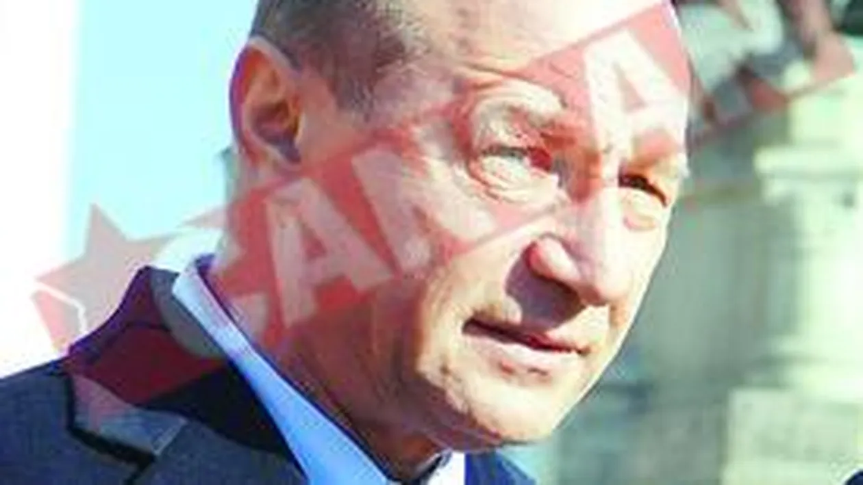 Basescu arunca bomba DNA in ograda lui Fenechiu&comp.