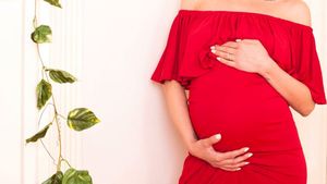 Una dintre cele mai sexy vedete de la noi este însărcinată! Gestul emoționant prin care soțul ei a dezvăluit că vor deveni părinți din nou