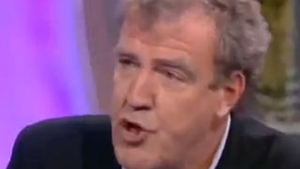 VIDEO Prezentatorul "Top Gear" risca sa fie dat afara! Vezi aici de ce!