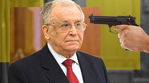 Col(r)dr. Niță Dan Laurențiu rupe tăcerea la 12 ani distanță după ce Ion Iliescu ar fi fost la un pas să fie împușcat în cap. “S-a întâmplat în camera de arme! Domnul președinte...”