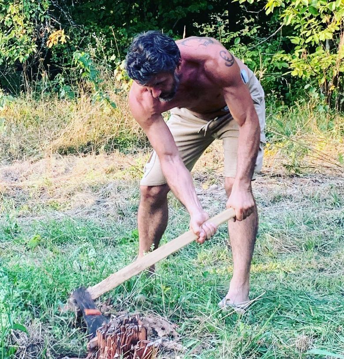 Decizia care i-a schimbat radical viața lui Dragoș Bucur, juratul de la “Românii au talent”: “Îți dai seama cât de mult câștigi!?”