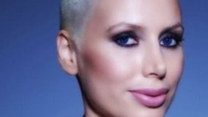 "Regina R&B" traieste bine! Chiar daca a disparut de pe scenele din Romania, Catalina Toma nu a renuntat la vechile obiceiuri