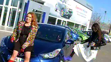 Uite ce sexy sunt fetele Savuica! Mama Dana nu l-a vazut niciodata pe iubitul fiicei Julie!