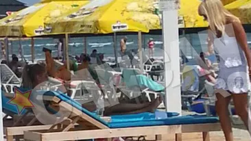 La soare te poti uita, dar la Udrea ba! Primele fotografii de anul asta cu una dintre cele mai sexy aparitii din politica, la mare