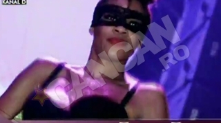 VIDEO ATENTIE BAIETI! Afla ce fel de barbati isi doresc fetele din cluburile de fite!