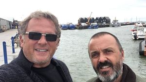 Leonard Miron, mărturisiri din ”dormitor”! Cum arată relaţia lor dincolo de uşile închise