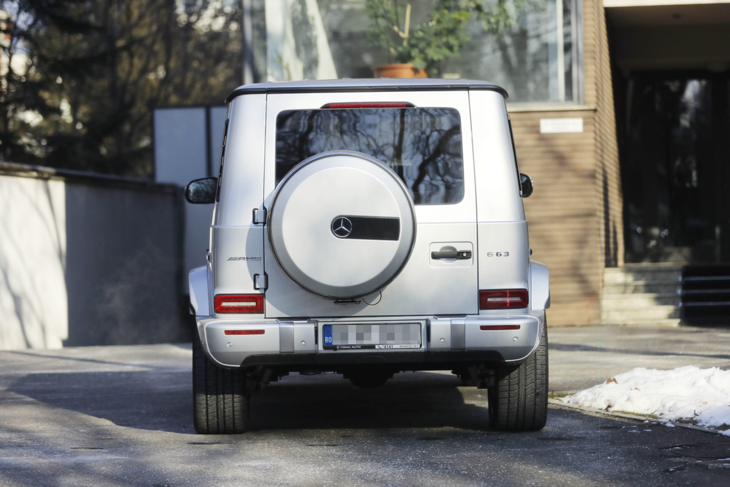 Mercedes-ul G 63 AMG de 150 mii € cu care Petrică Hogea face furori pe străzile din București