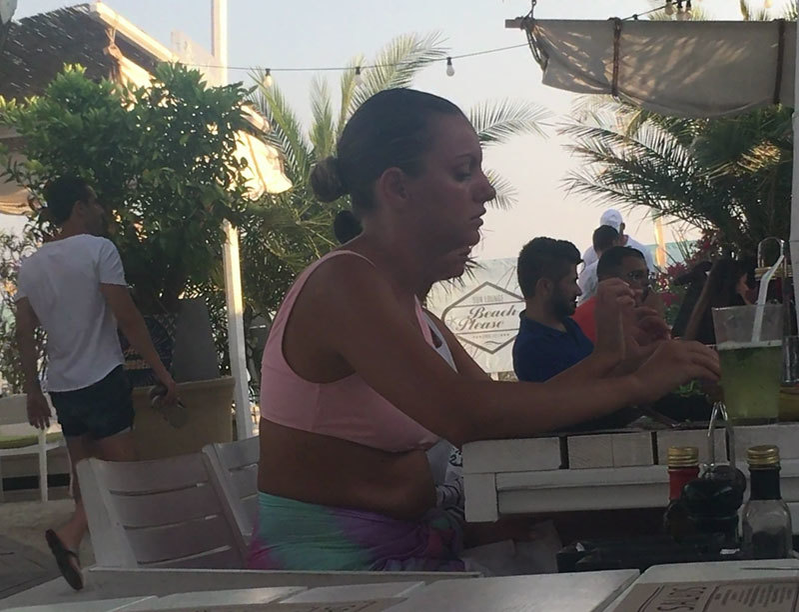 Alexandra Stan a făcut burtică în ultima perioadă
