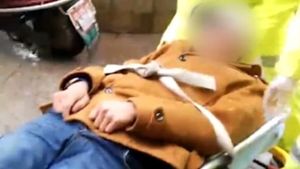 VIDEO / Caz înfiorător! Un tânăr a paralizat după ce s-a jucat pe calculator 20 de ore încontinuu. Concluziile halucinante ale medicilor, dar şi ce i-a implorat bărbatul pe prietenii lui să facă