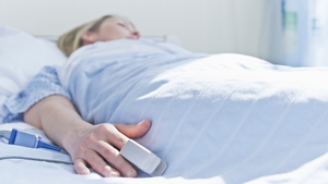 O familie a fost anunțată că ruda lor a murit, deși ea trăiește. Eroare șocantă la un spital din Sibiu