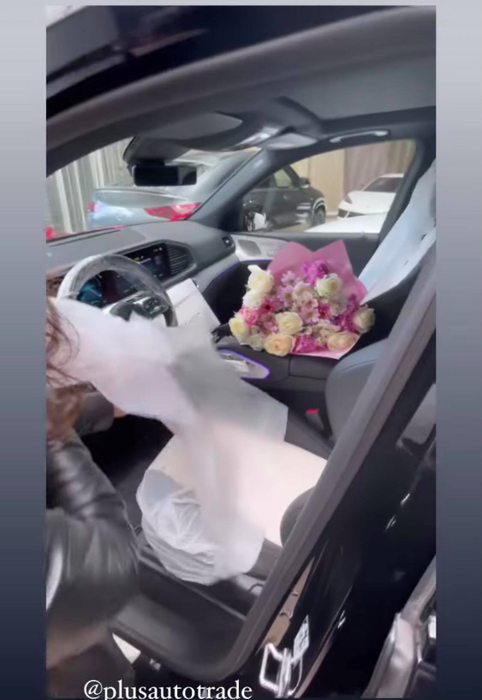 “Regina Instagramului” și fiul celebrului antrenor nu s-au uitat la bani