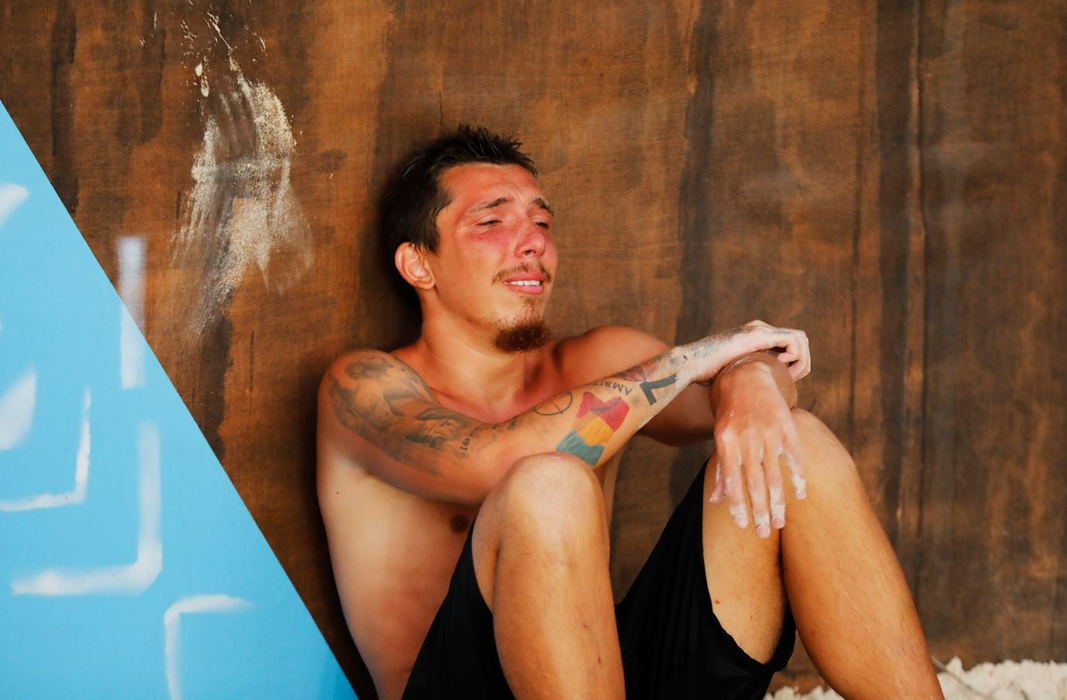 Mihai Zmărăndescu a slăbit vizibil pe toată durata competiției Survivor / foto: Colaj Facebook