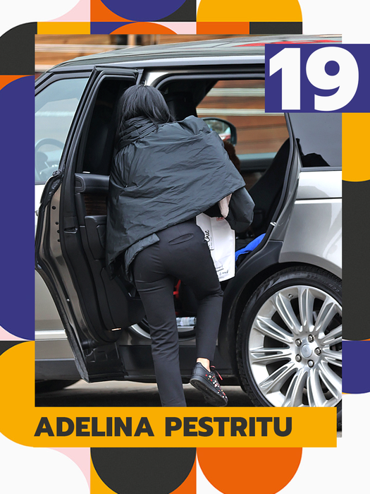 TOP 50 sexy-gospodine chiar şi de ziua lor! Bianca Drăguşanu, Gina Pistol sau Iulia Vântur au luat situaţia-n mâini şi au rezolvat singure treaba!