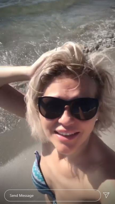 Mirela Vaida, apariție vibrantă pe litoralul românesc. Cum arată în costumul sexy pe care l-a purtat azi la plajă: “Să nu cadă sutienul”