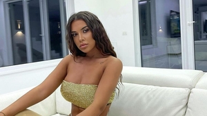 De ce nu vrea Andra Volos să-și deschidă cont de OnlyFans: „Cine mă înțelege, bine, cine nu...”