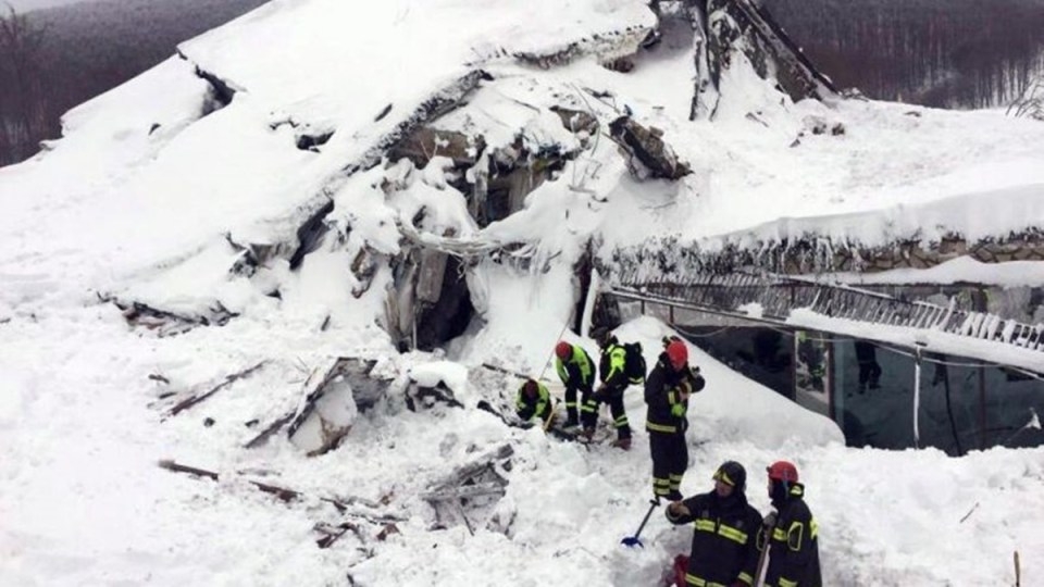Cel puţin şapte morţi în urma unor avalanşe produse în Munţii Alpi