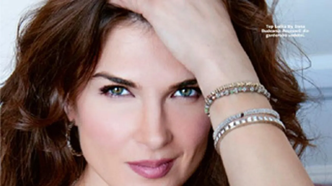 Monica Barladeanu, sexy intr-o rochie Lolita! A pozat pe coperta revistei InStyle intr-o creatie semnata Dana Budeanu!