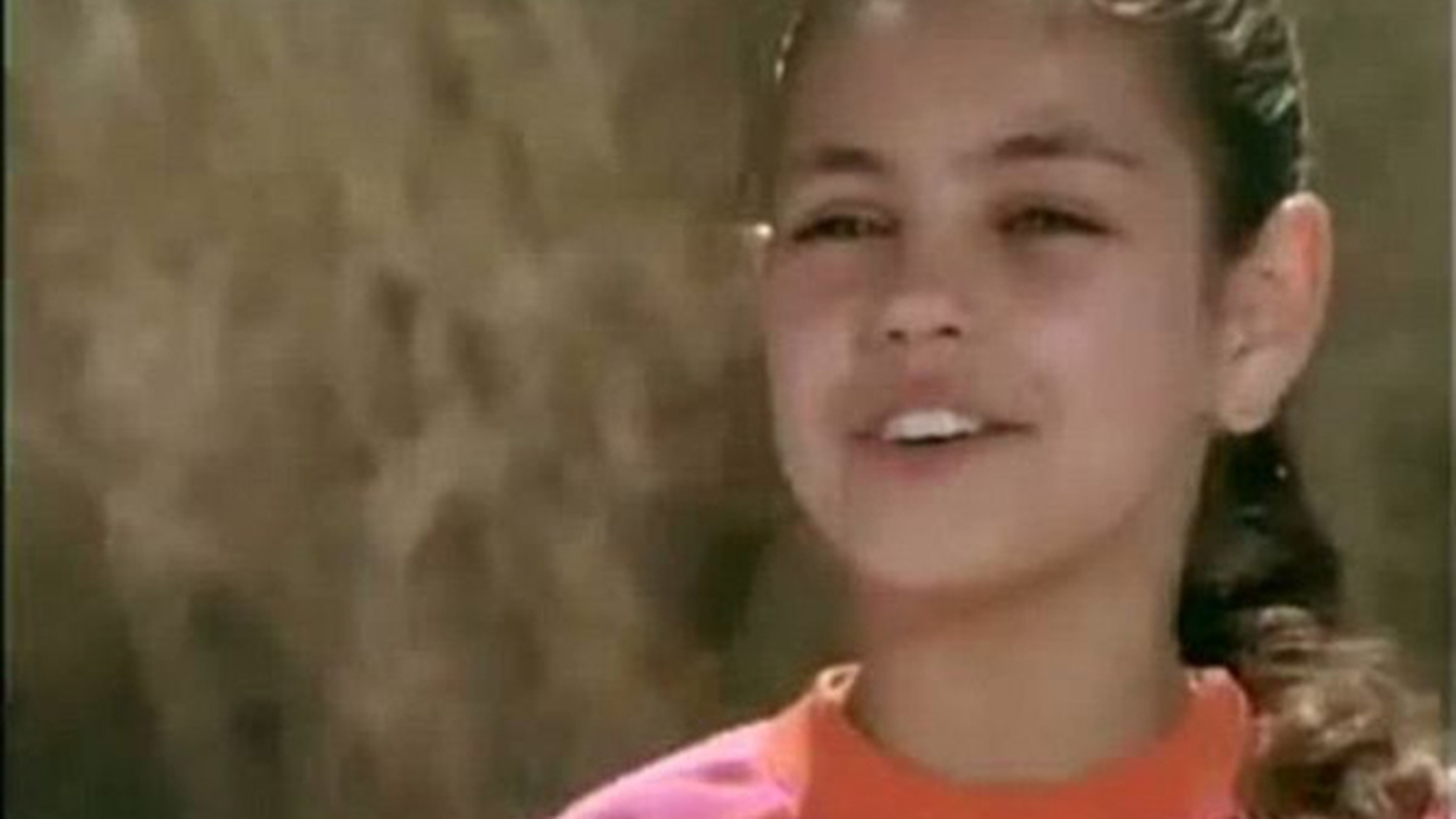 O recunosti? A aparut la noua ani in Baywatch, iar acum este una dintre cele mai sexy actrite de la Hollywood!