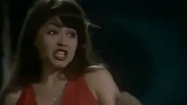 A renuntat la tinutele provocatoare si la melodiile de consum pentru muzica bisericeasca! Incredibila schimbare a Mihaelei Oancea