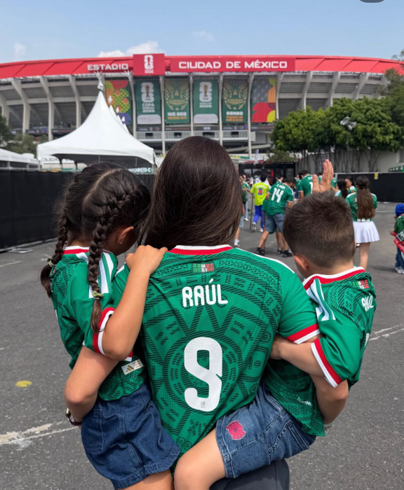 Raul Jimenez și Daniela Basso, o poveste discretă de iubire. Cine este logodnica fotbalistului