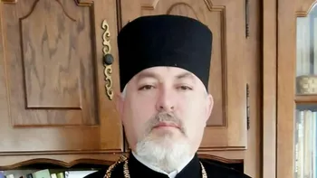 El este preotul decedat în incendiul din Oneşti. Comunitatea locală este în doliu