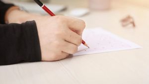Cine sunt copiii de vedete care dau Evaluarea Națională 2026. Părinții celebri stau cu sufletul la gură
