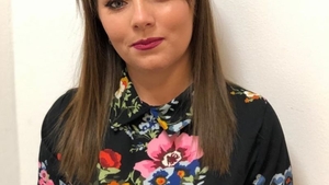 Vulpiţa de la Acces Direct a dat o triplă lovitură! S-a făcut vloggeriţă, vinde haine online şi s-a lansat în muzică! Cum sună prima piesă