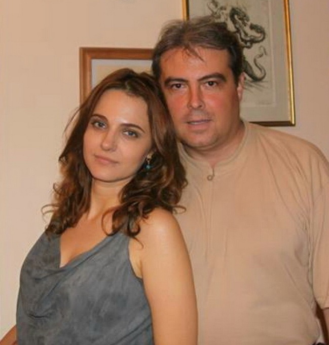 Povestea dintre Nane şi Cioroianu devine serioasă. S-a mutat la el, după ce i-a pus verigheta pe deget!