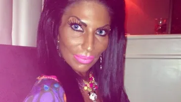 Inghetata prajita! “Printesa inghetatei” va taia ratia de la solar! Ce a patit tatal ei este strigator la cer!