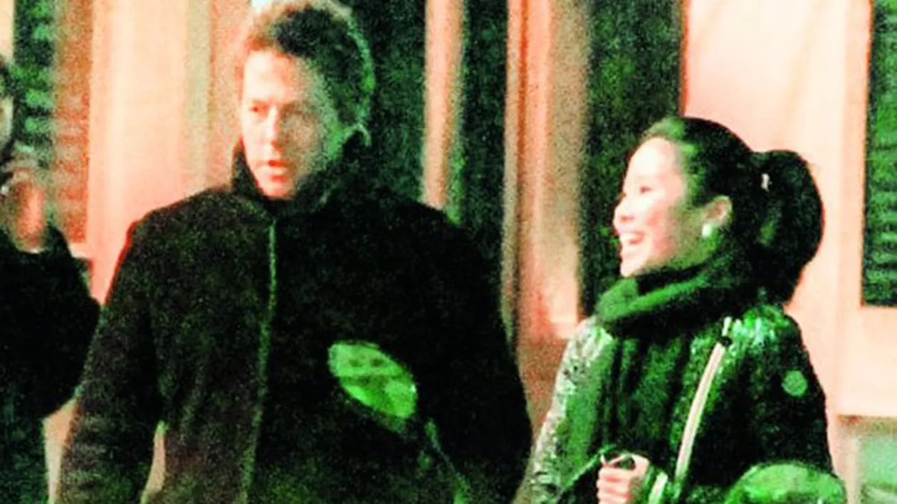 Hugh Grant a devenit tatic dupa o aventura. Si-a tinut fetita ascunsa 5 saptamani