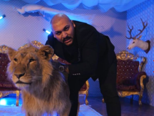 Dani Mocanu la filmările videoclipului STOP România