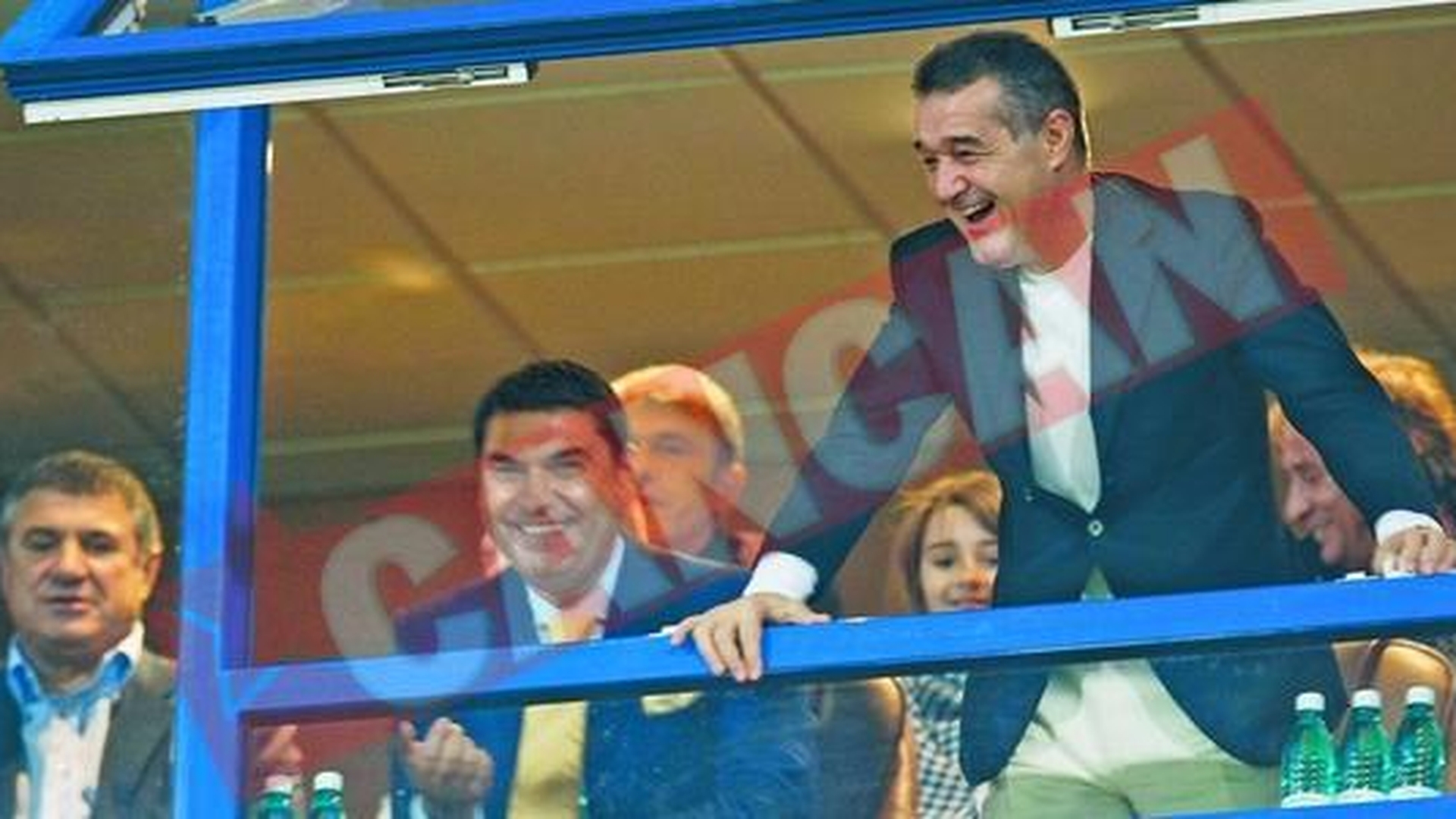 Borcea si Becali au pierdut rezervarea la Le Gaga